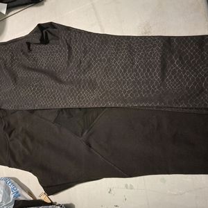 Old navy work out capris. Size large